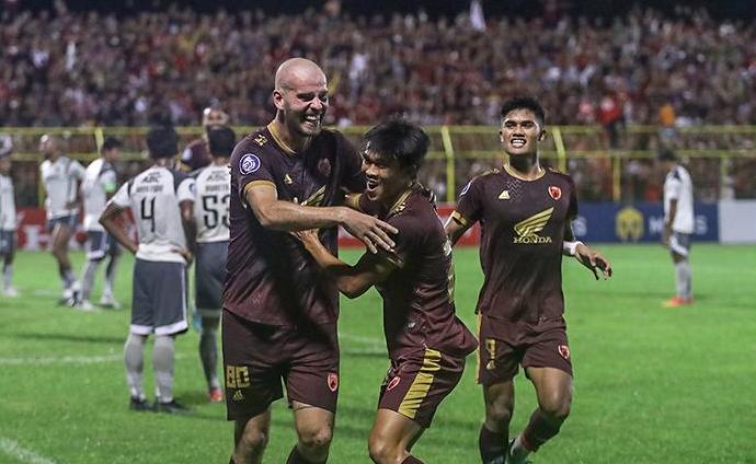 Tanpa Luis Milla, Persib Bandung Kalah Telak 1-5 dari PSM Makassar