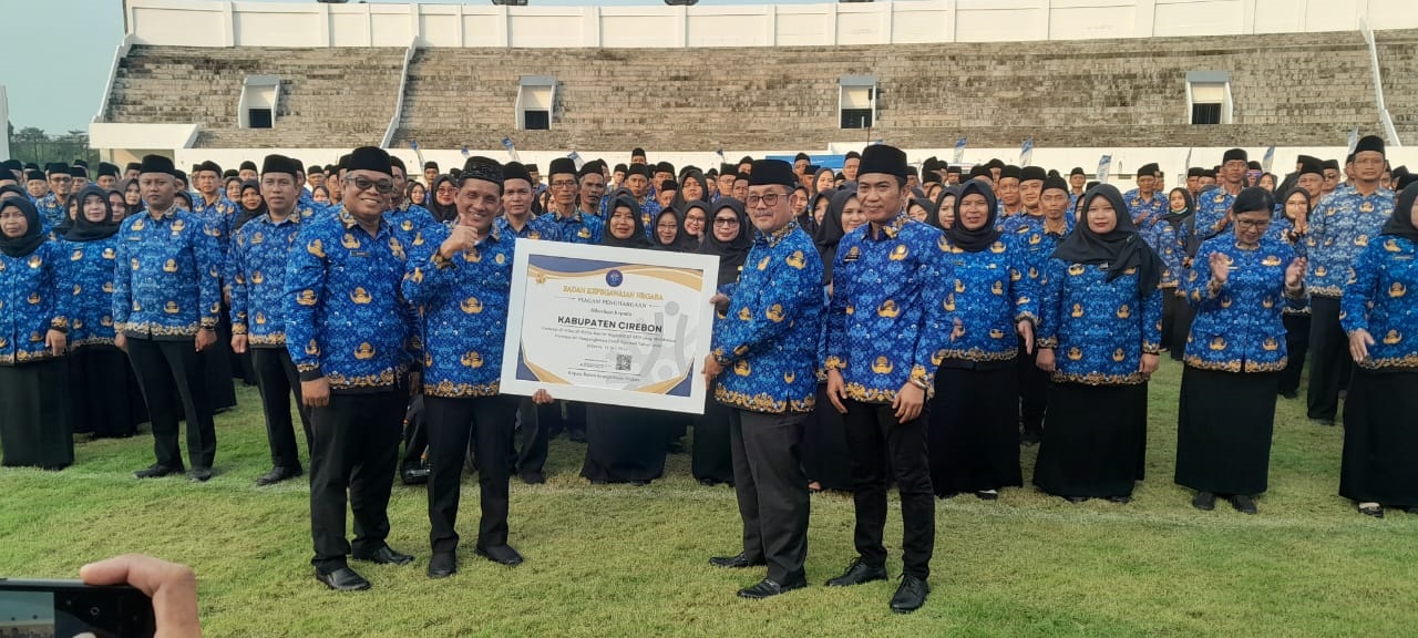 Bupati Imron Lantik 1.735 PPPK  di Lingkungan Pemkab Cirebon
