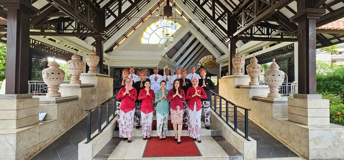 Hotel Santika Cirebon 'Keliling Indonesia' di Malam Tahun Baru