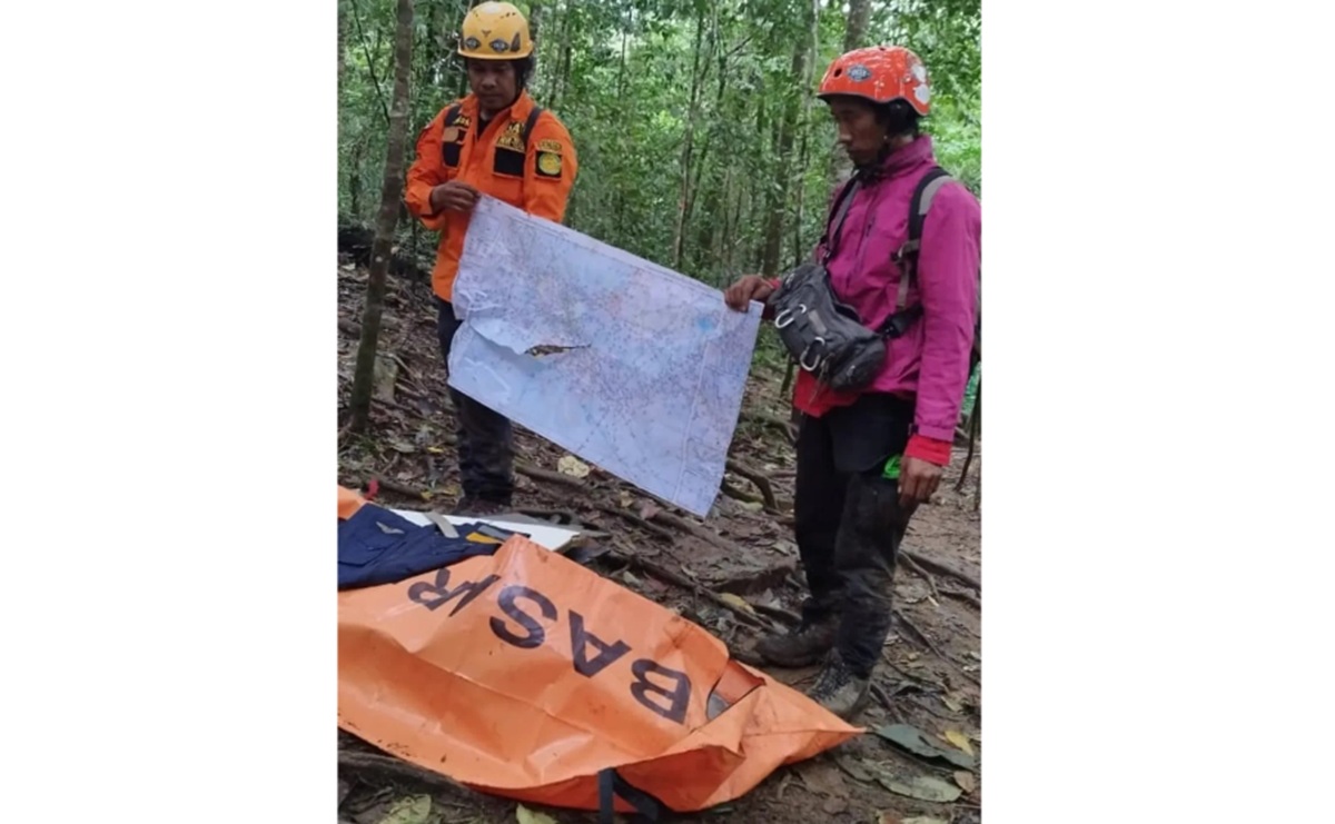 Detik-Detik Dramatis Tim SAR Temukan Korban Pesawat ATR di Jurang 200 Meter