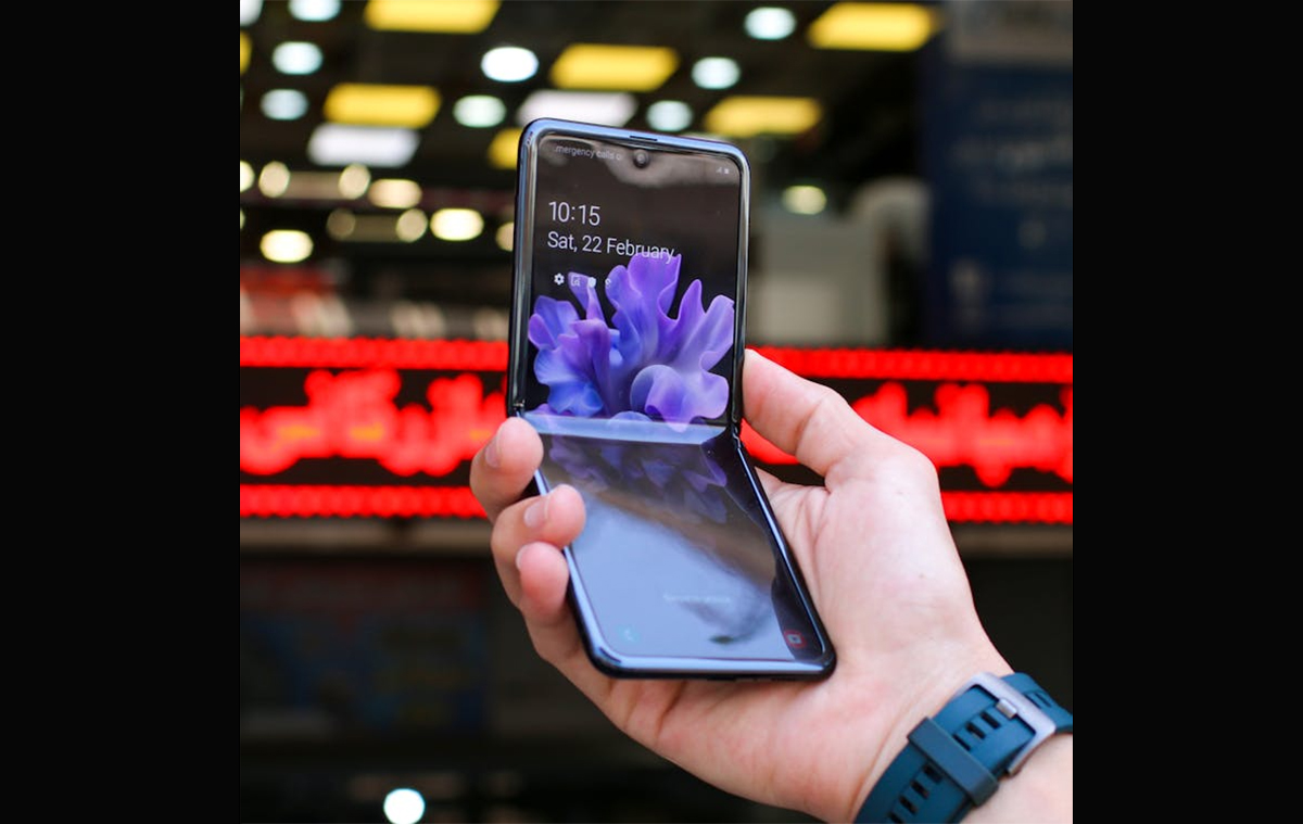 Rekomendasi 7 HP Lipat dari yang Mahal sampai Murah: Mana yang Paling Worth It untuk Dibeli?