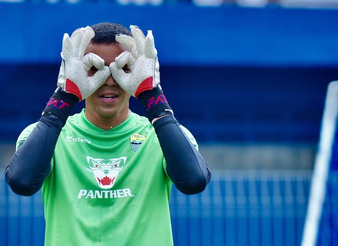 Permainan Kiper Teja Paku Alam Memukau Bek Persib Bandung, Senang Bisa Clean Sheet