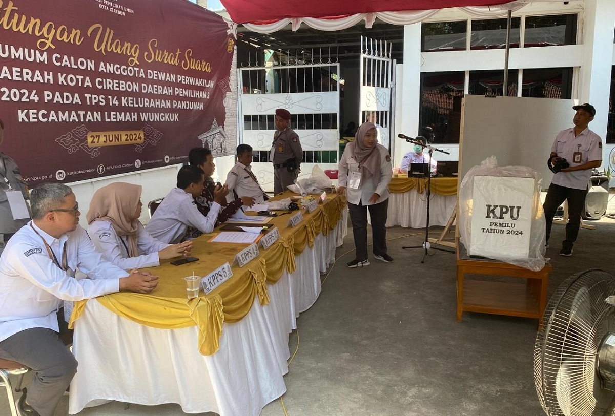PAN Kota Cirebon Senang, Begini Hasil Hitung Ulang di TPS 14 Panjunan