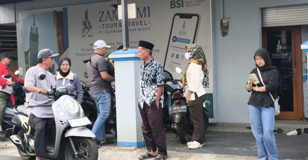 95 Calon Jemaah Umrah Kuningan Masih Menunggu Kepastian, Travel Janji Berangkat 4-5 Agustus