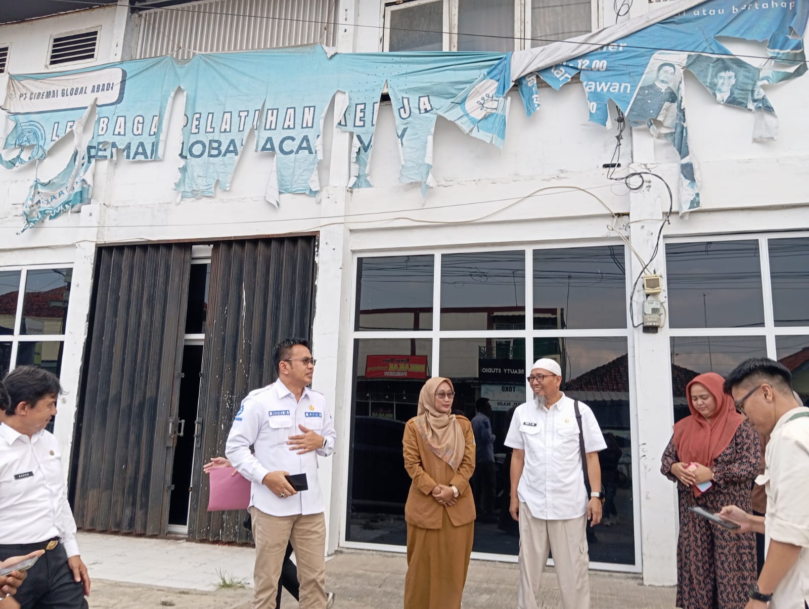 Diduga Rugikan Belasan Calon PMI, Kadisnaker Kabupaten Cirebon Investigasi LPK yang Langgar Penempatan 