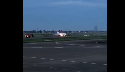Tegang! Mesin Pesawat Lion Air JT330 Diduga Meledak Usai Lepas Landas, Ini yang Dilakukan Pilot