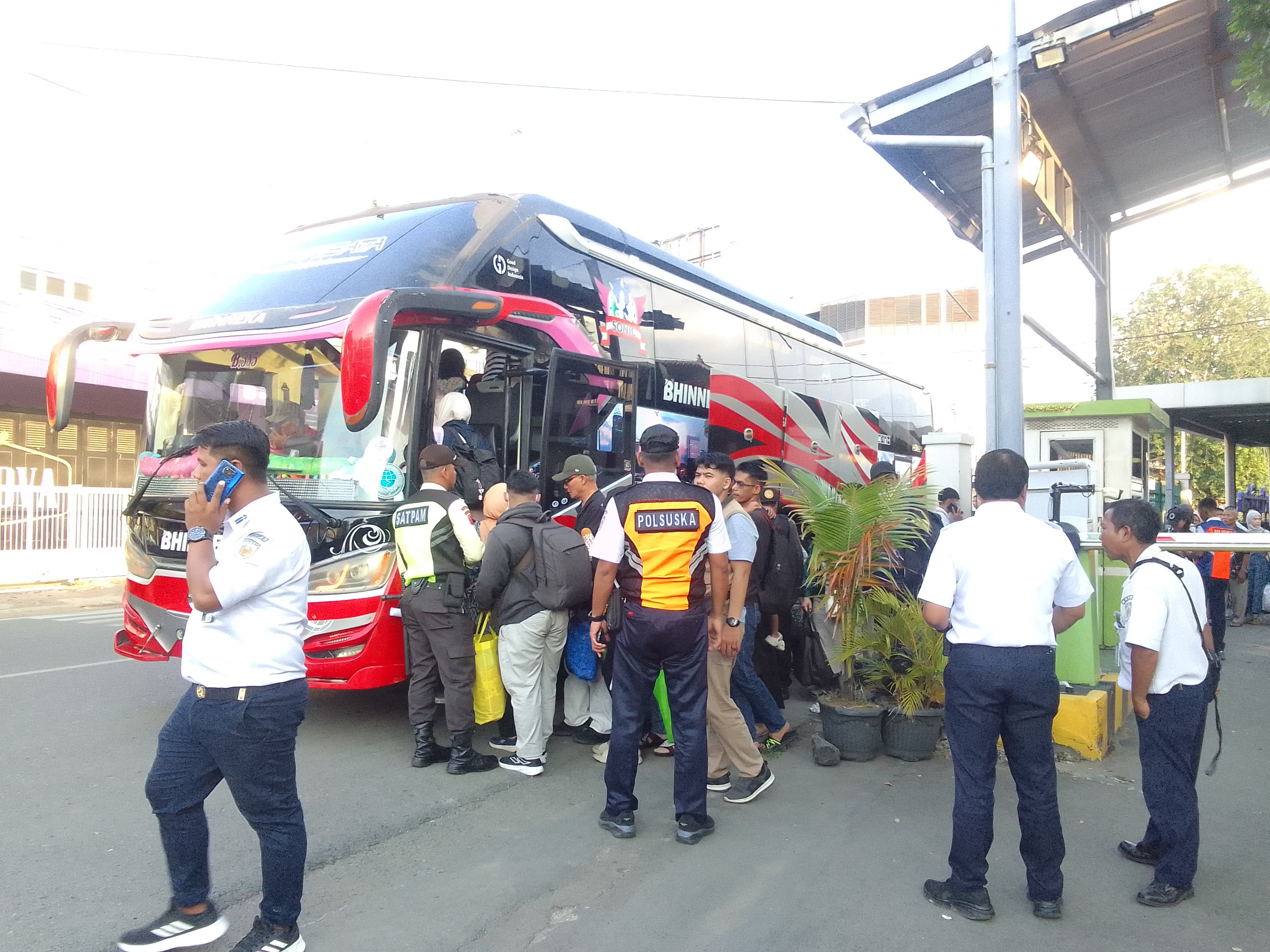 KA Bangunkarta Bermasalah di Bumiayu, KAI Minta Maaf, Penumpang Dialihkan