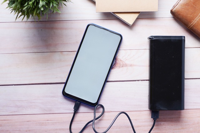 HP Baru Dicas Penuh tapi Cepat Lowbat? Cek 4 Kebiasaan Ini