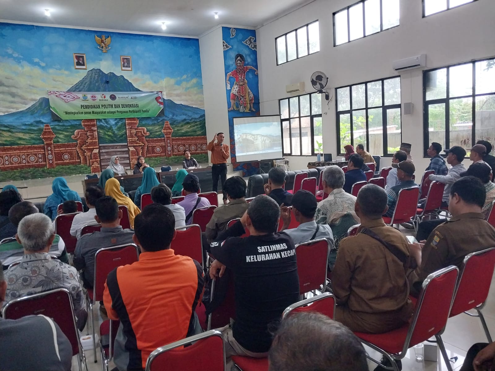 Bawaslu Sasar Warga di Lima Kecamatan Edukasi Pendidikan Politik 