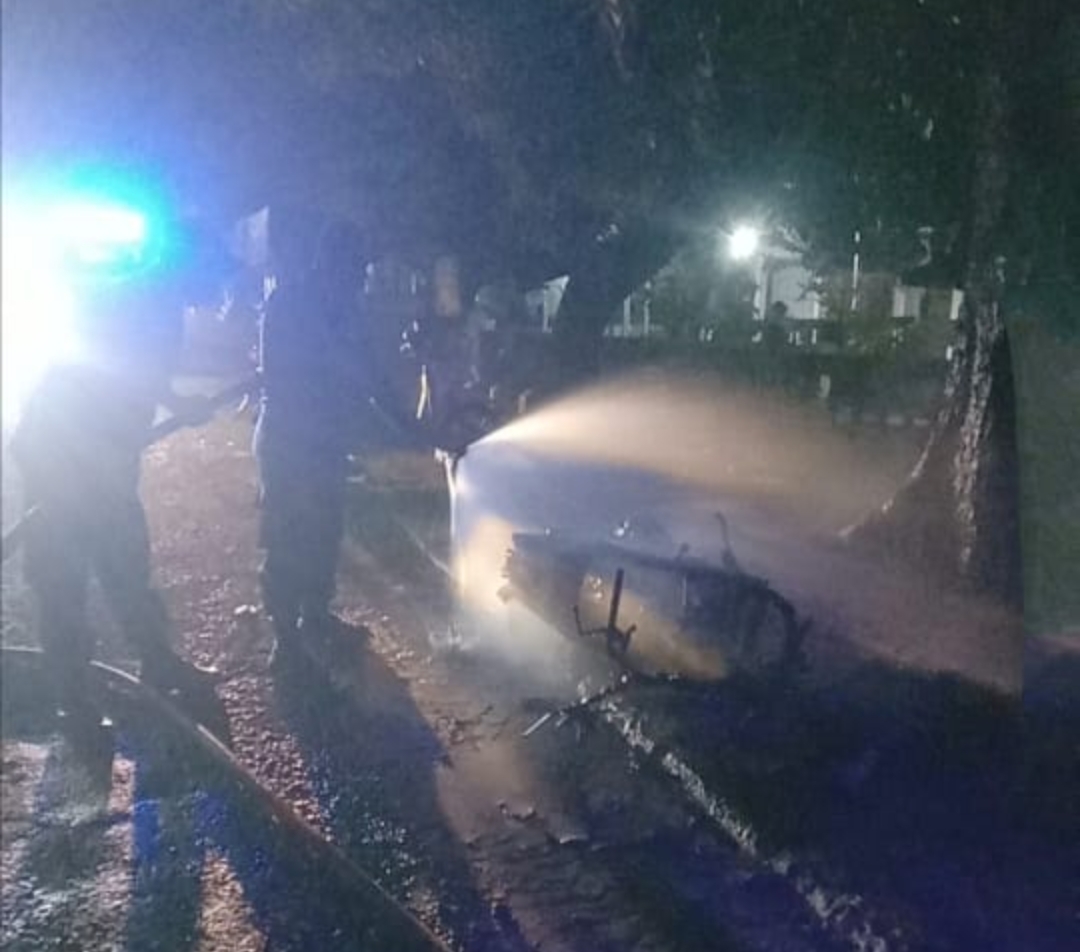 Skutmetik yang Dikendarai Warga Junjang Terbakar di Klangenan, Nih Penyebabnya