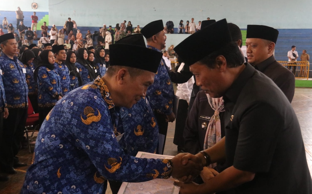 Lantik 668 ASN Formasi 2024, Walikota Edo Minta Tingkatkan Kualitas Pelayanan Publik
