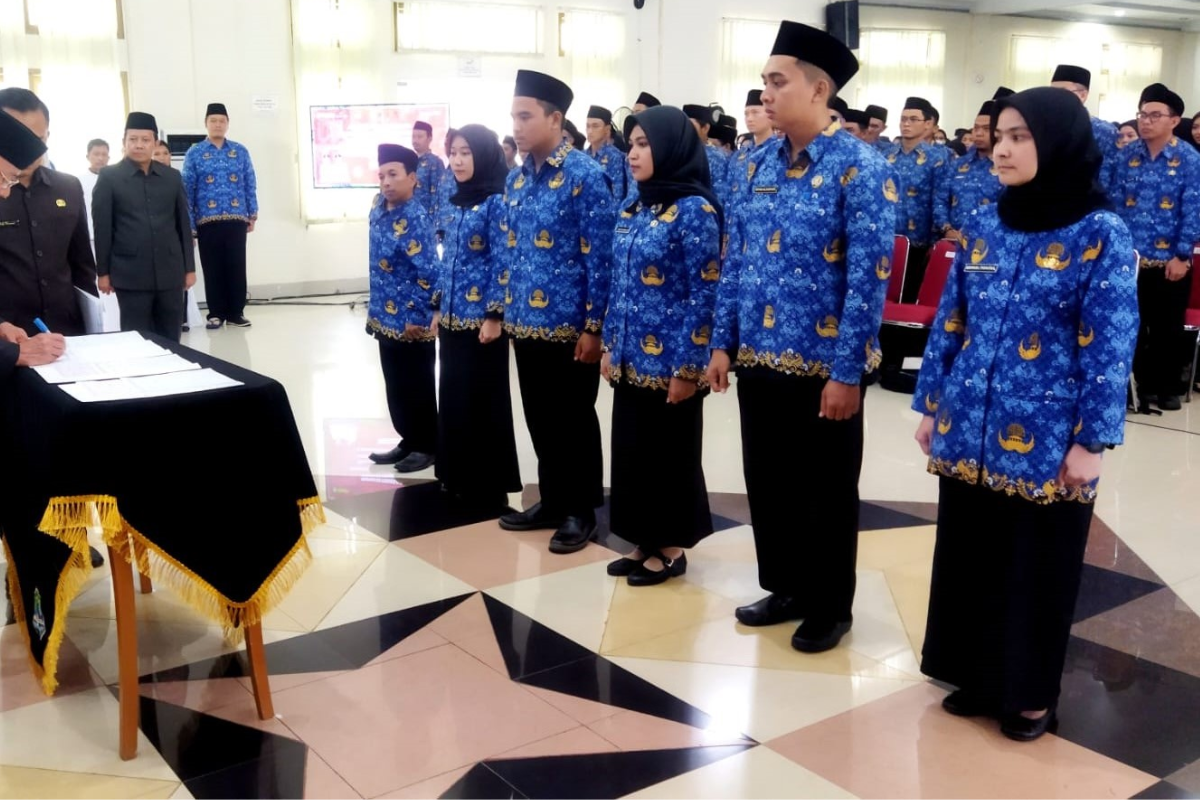 Surat Edaran Menteri Mempercepat Jadi PNS atau PPPK? Ini Penjelasan DPR