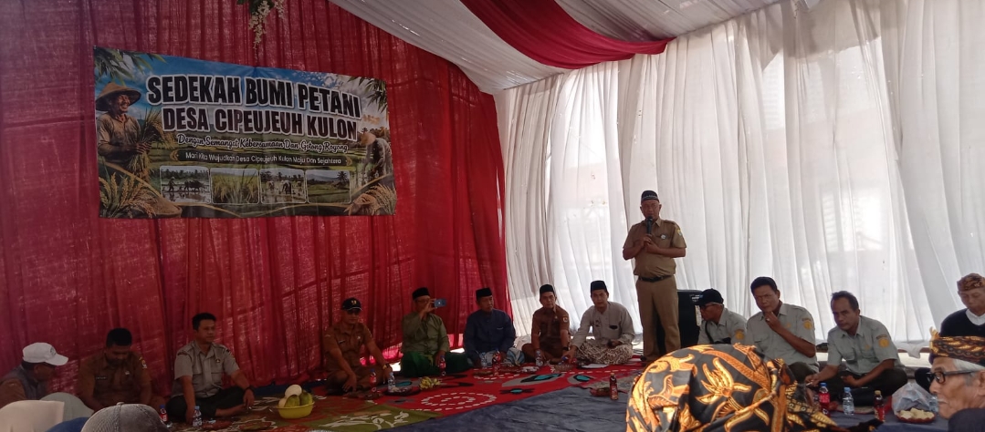 Sedekah Bumi Cipeujeuh Kulon Digelar Meriah, Petani Berharap Panen Berikutnya Melimpah