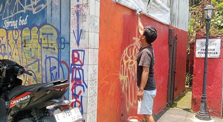 Aksi Vandalisme Kian Parah, Situs Bersejarah di Cirebon Jadi Sasaran