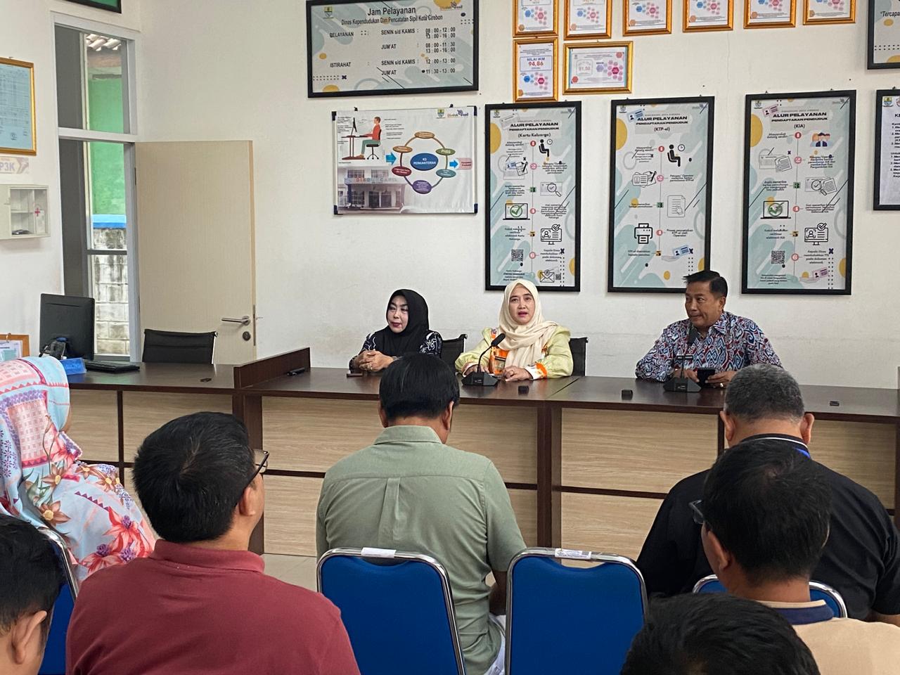Wawali Cirebon Minta Layanan Disdukcapil Lebih Cepat, Target IKD Jadi Perhatian