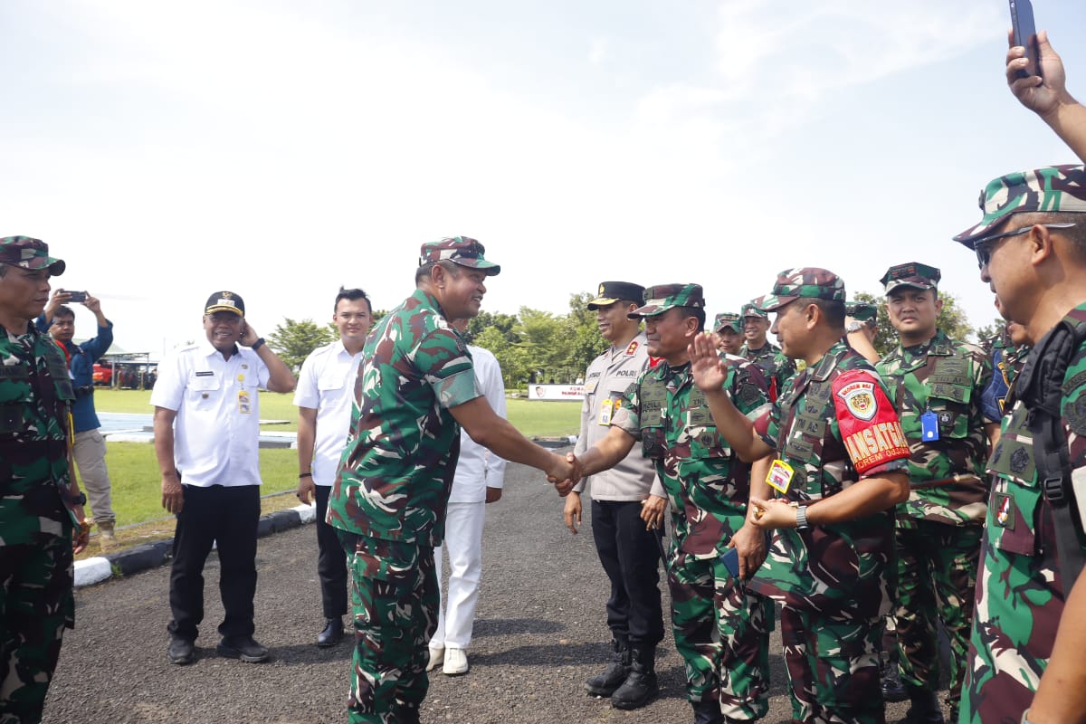 Danrem 063/SGJ dampingi Pangdam III/SLW Pimpin PAM VVIP kunjungan Presiden RI Prabowo Subianto