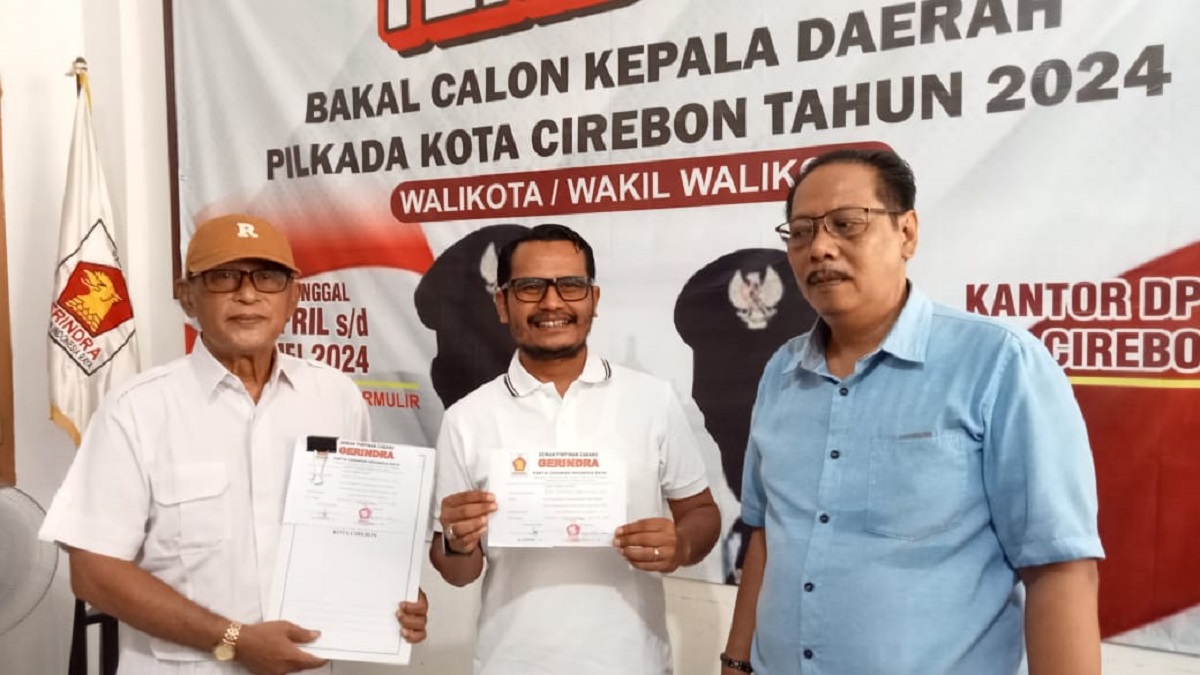 Pilkada 2024, Furqon Serahkan Formulir ke DPC Gerindra Kota Cirebon, Siap Ikuti Tahapan Berikutnya