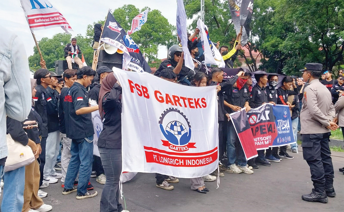 Demo di Kantor Bupati, Segini Kenaikan UMK 2025 yang Dituntut Buruh Cirebon