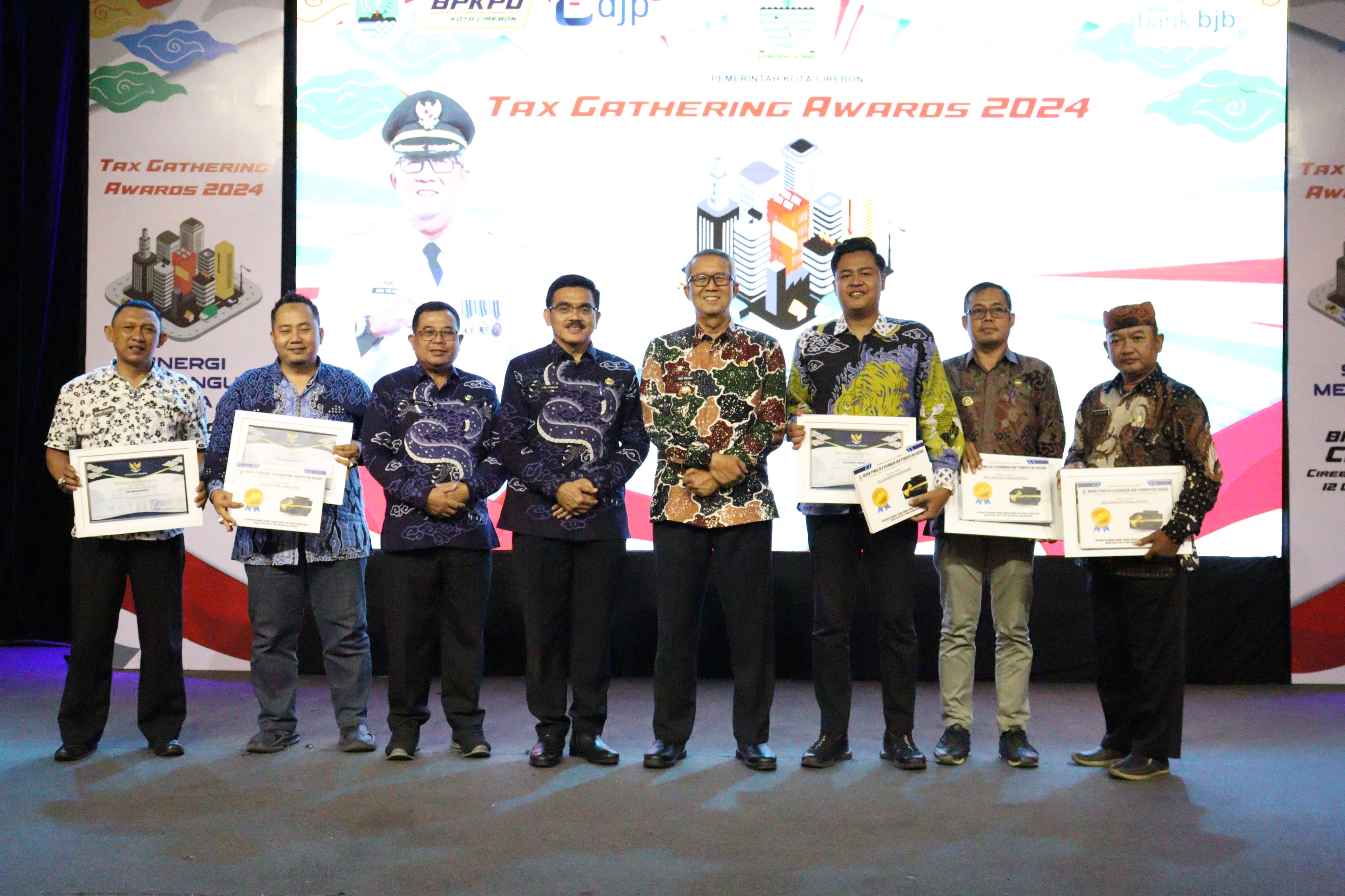 Tax Gathering Awards 2024, Pemkot Cirebon Apresiasi Kepatuhan Wajib Pajak 