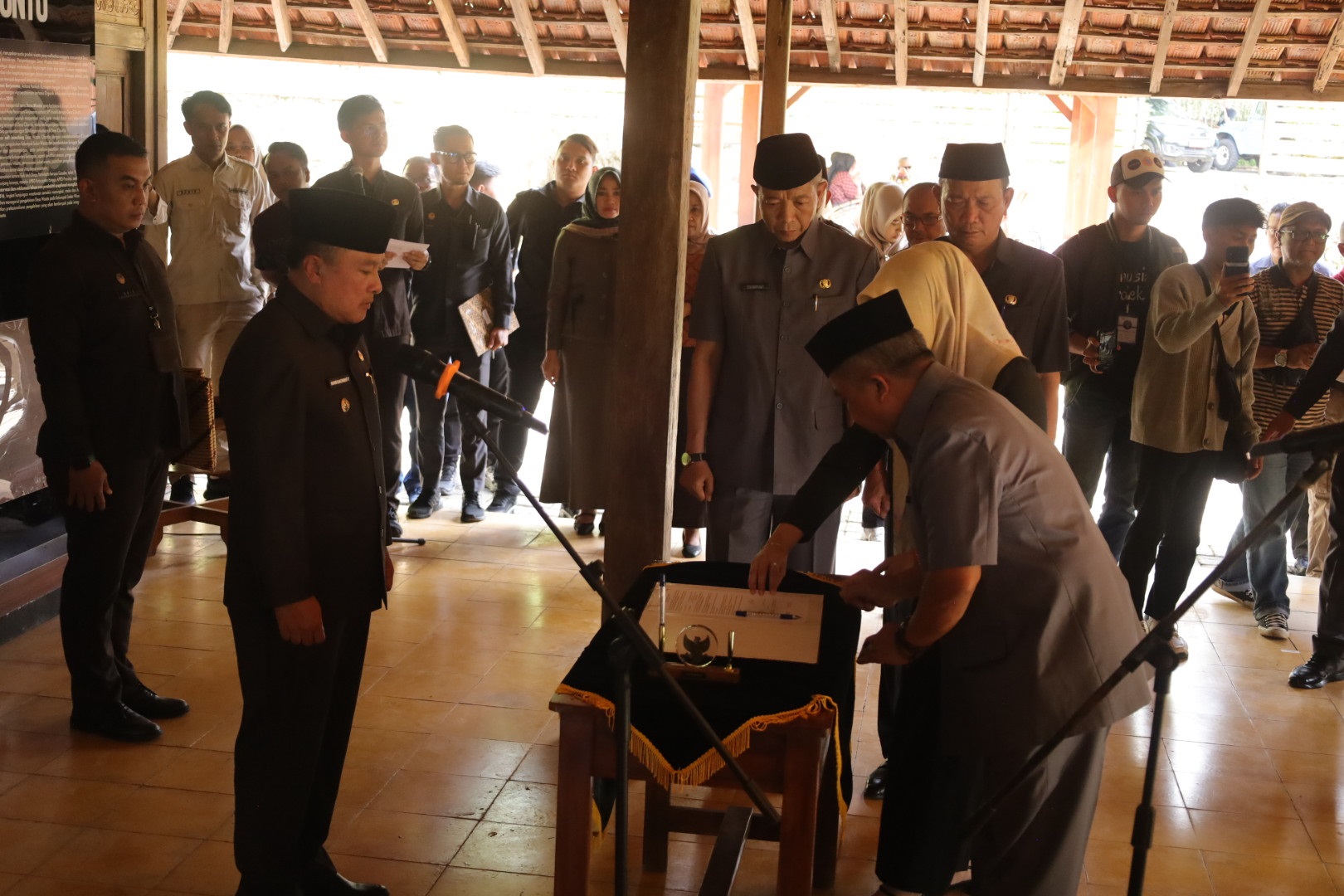 Daftar Nama Pejabat dan Jabatan Baru Mutasi di Pemkab Kuningan