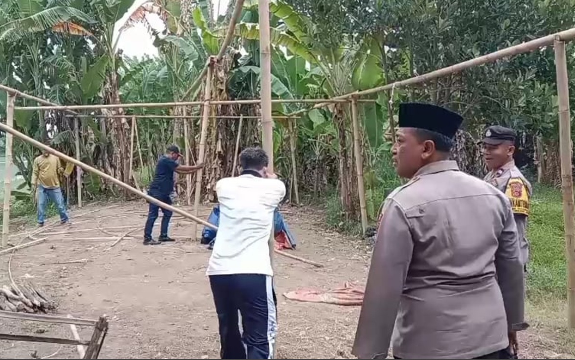 Arena Sabung Ayam Digerebek Polisi di Desa Sambeng Cirebon, Para Penjudi Berhasil Kabur