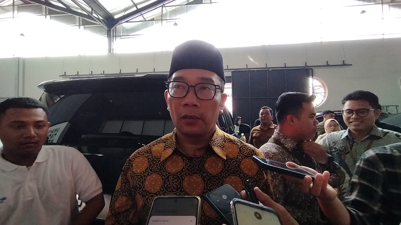 Bertemu dengan Alumni Kartu Prakerja di Cirebon, Ridwan Kamil Klaim Pengangguran di Jawa Barat Menurun