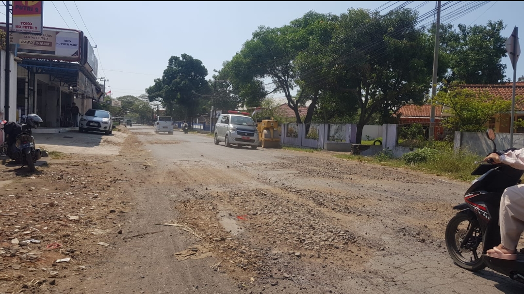 Percepat Bangun Infrastruktur di Cirebon Timur, Hamzaiya: Jalan Sindanglaut-Ciledug Dialihkan ke Provinsi