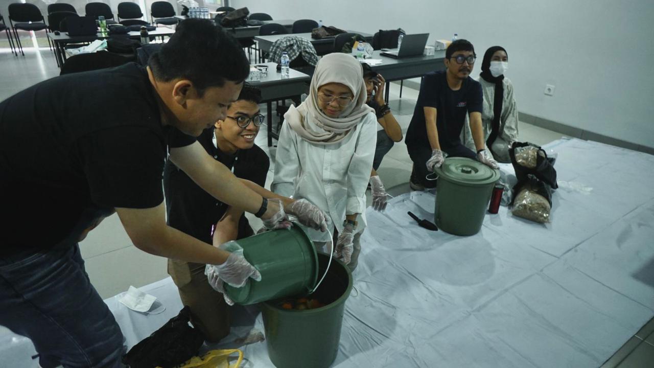 DAM Ajak Jurnalis Workshop Cara Penanganan Limbah Rumah Tangga