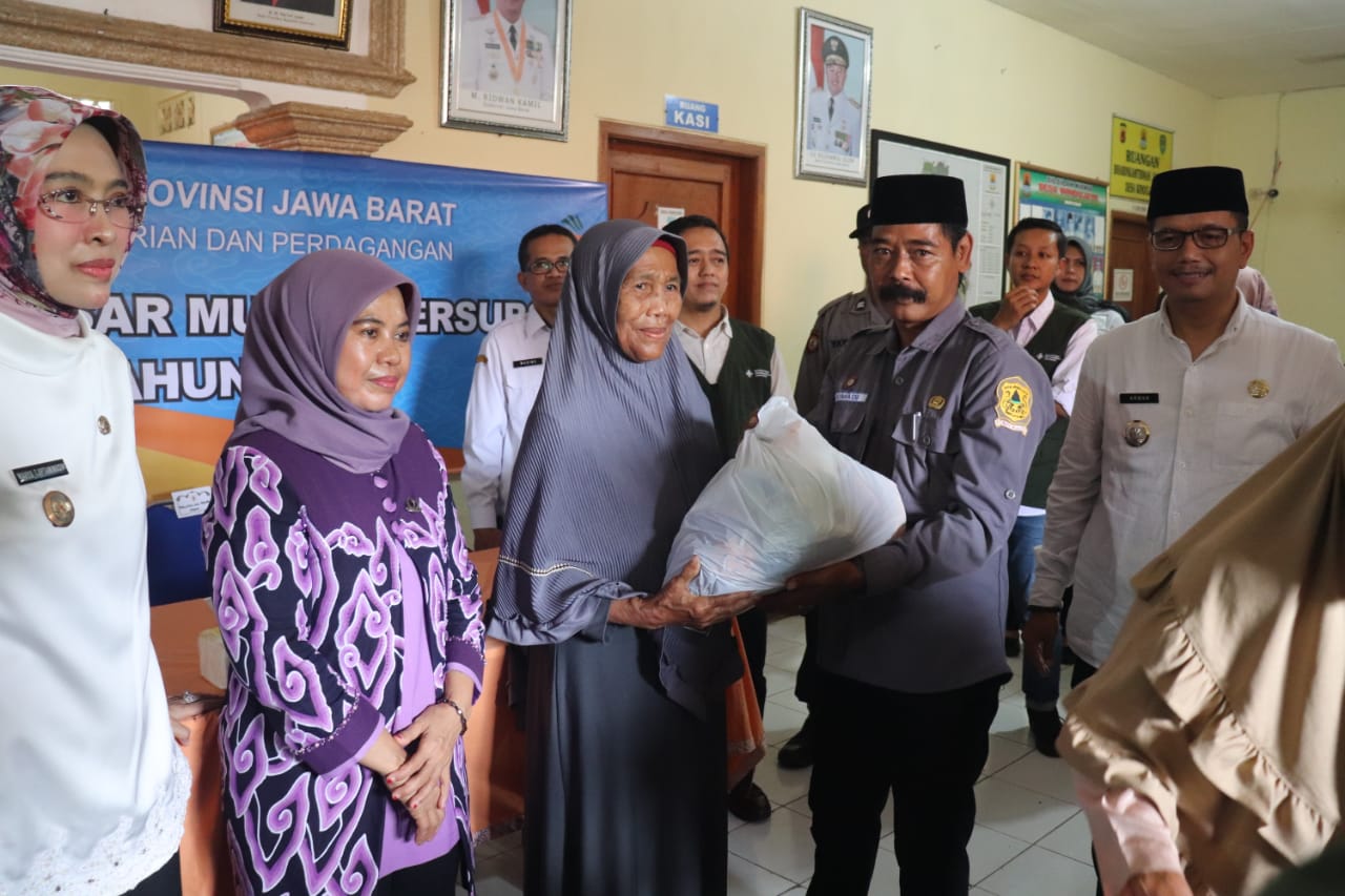 Operasi Pasar Murah, 5.720 Warga Kabupaten Cirebon Menjadi Prioritas