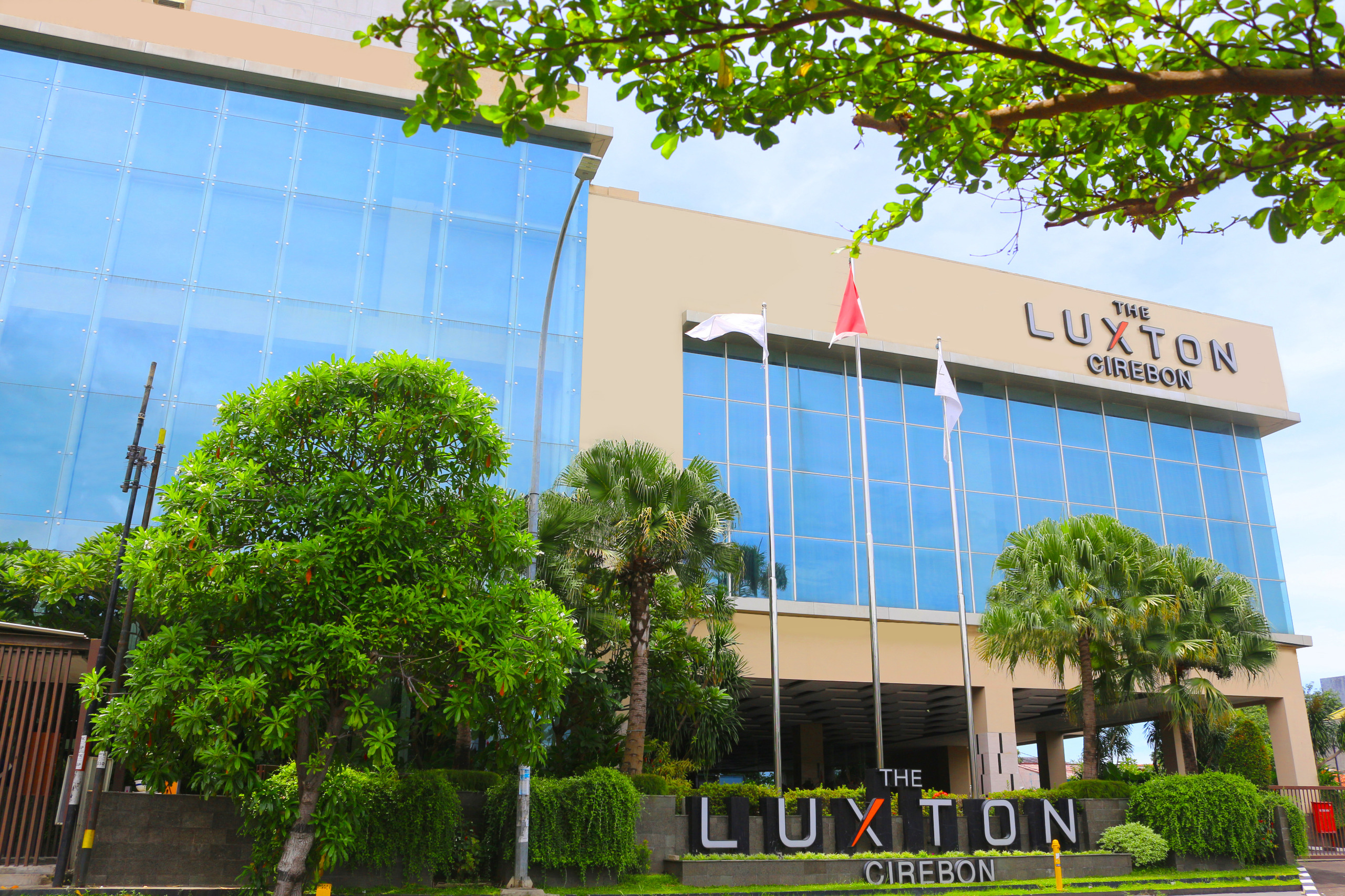 The Luxton Beri Harga Spesial untuk Warga Ciayumajakuning, Tinggal Tunjukan KTP
