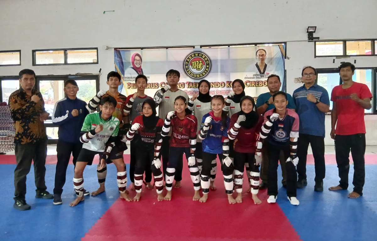 17 Atlet Taekwondo Kota Cirebon Dipersiapkan Menuju Popda Jabar 2025
