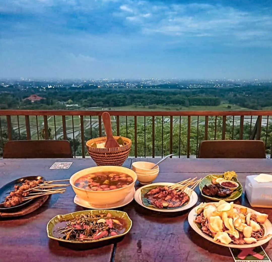 7 Tempat Makan Enak di Cirebon yang Wajib Dikunjungi, Dijamin Bikin Nagih!