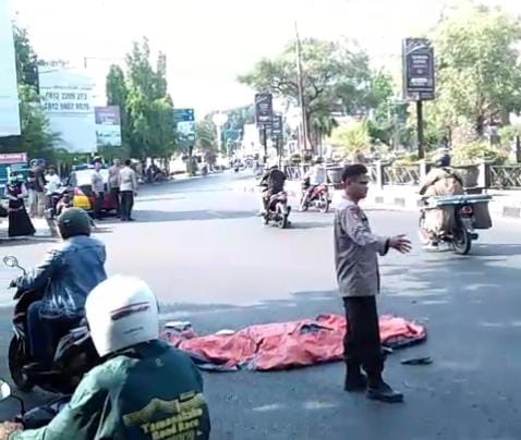 Kecelakaan di Jl Slamet Riyadi Cirebon, Pesepeda Tewas Diseruduk Truk