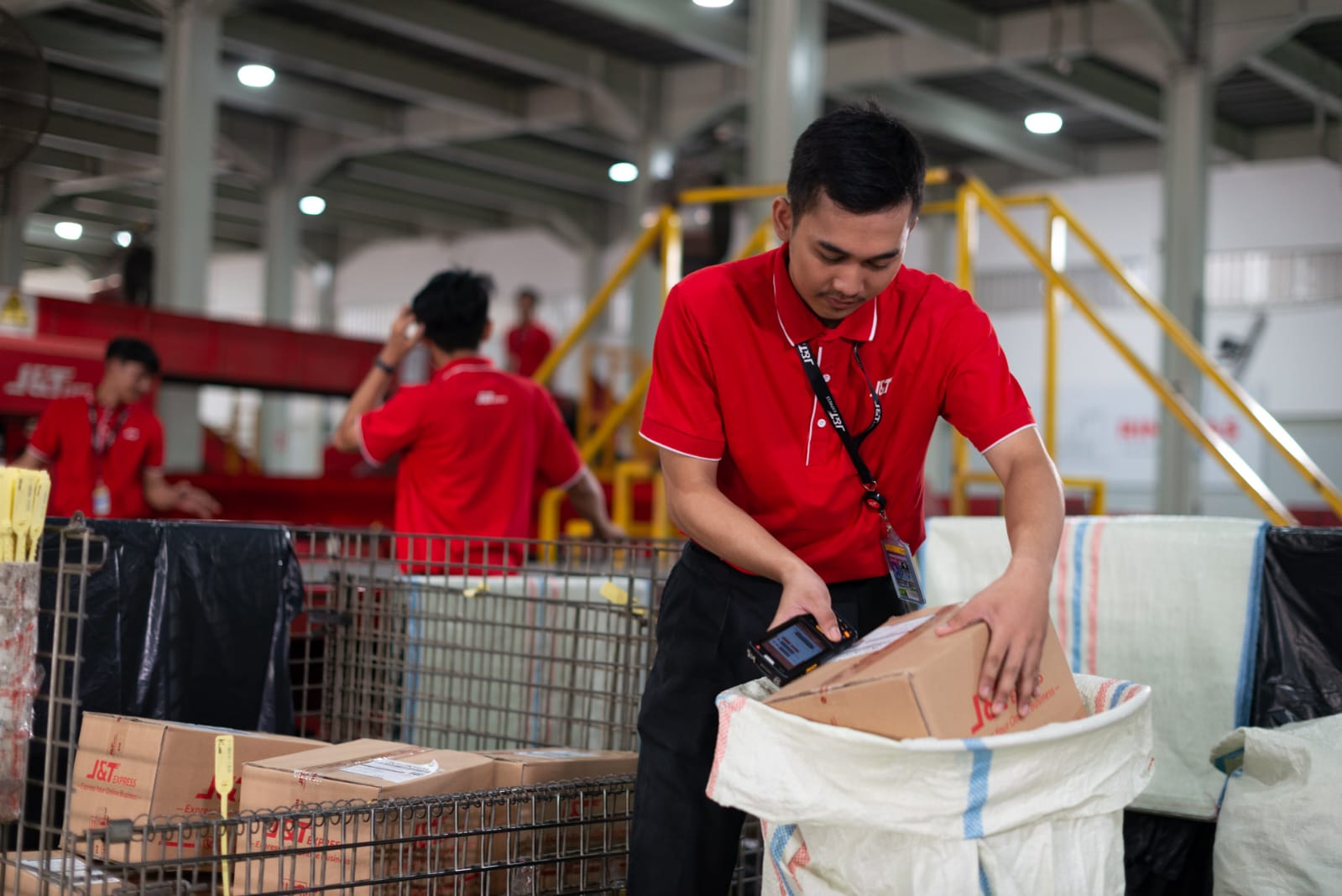 J&T Express Cetak Rekor Baru, Pengiriman Naik 24,2 Persen pada Kuartal II 2026