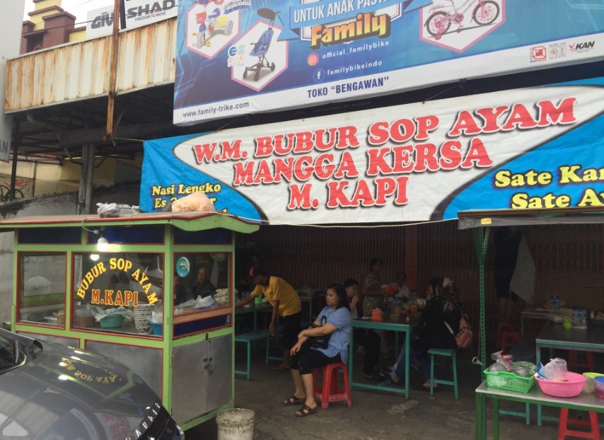 Wisata Kuliner Cirebon, Cobain Bubur Sop Ayam Mang Kapi