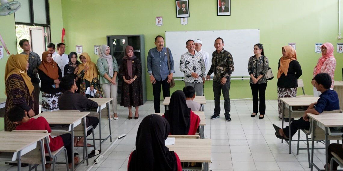Komisi III DPRD Kota Cirebon Pastikan  Program Sekolah Rakyat Berjalan Baik