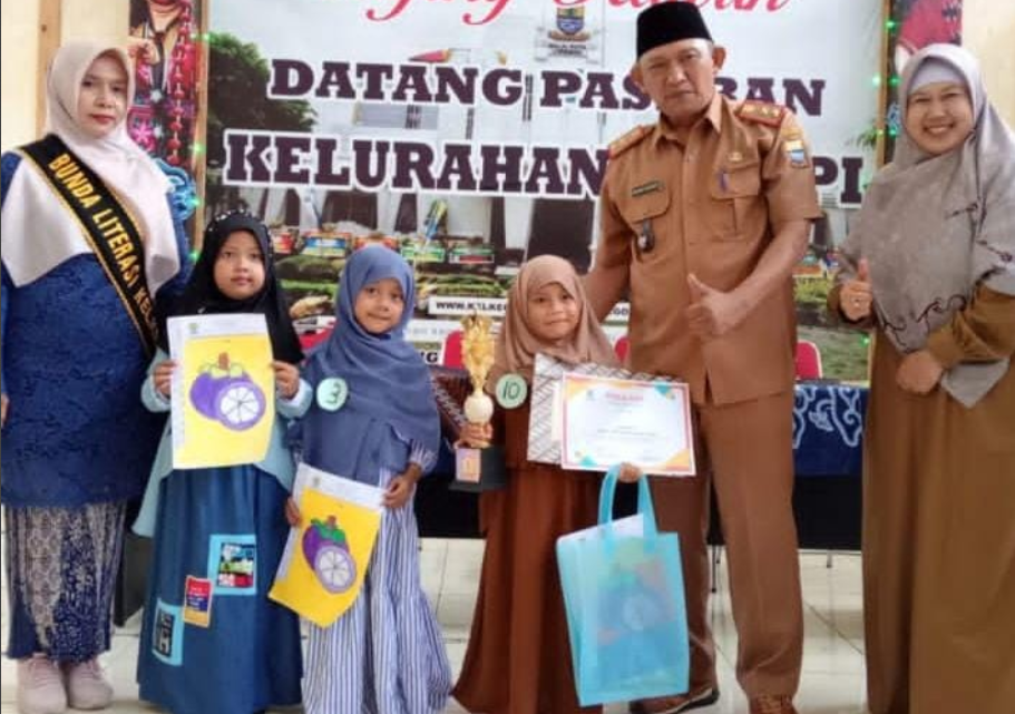 Ikhtiar Tingkatkan Literasi Anak, Kelurahan Kecapi Sediakan Pojok Baca dan Gelar Lomba