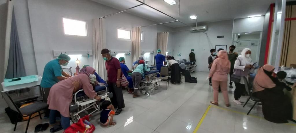 HUT ke-72 IDI Cabang Kota Cirebon Gelar Khitanan Masal, Peserta Termuda 18 Bulan, Tertua 14 Tahun