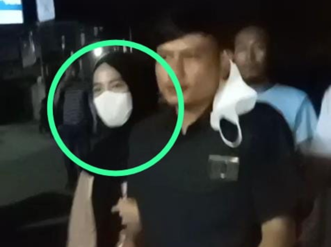 BREAKING NEWS: Linda Diperiksa Polisi Malam Ini, Gerbang Polres Cirebon Kota Ditutup