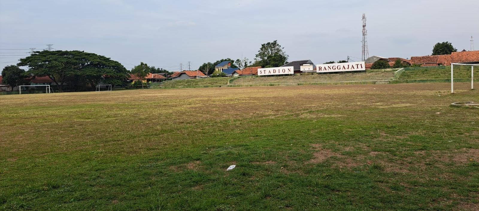 Pemkab Cirebon Akan Bangun Instalasi Air di Stadion Ranggajati, Supaya Rumputnya Hijau