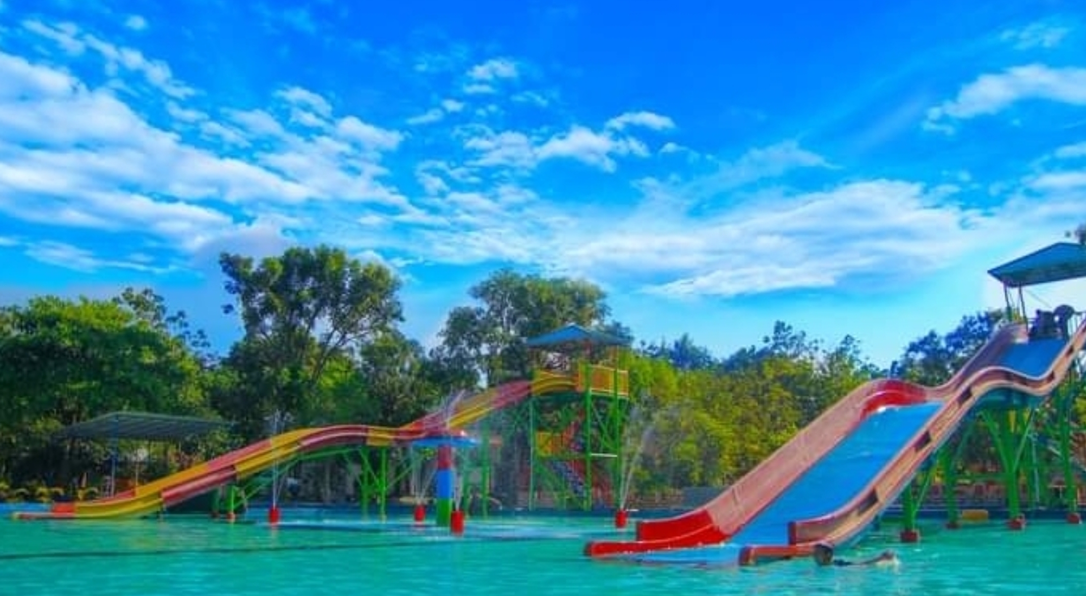 Cocok untuk Liburan Keluarga, Inilah 3 Rekomendasi Waterpark Favorit di Indramayu!