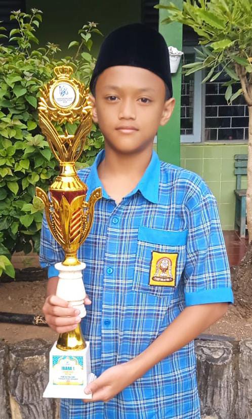 Santri Al Hikmah Dukupuntang, Hafiz Azzam Ziyadwian Juara 1 MHQ Tingkat Cirebon