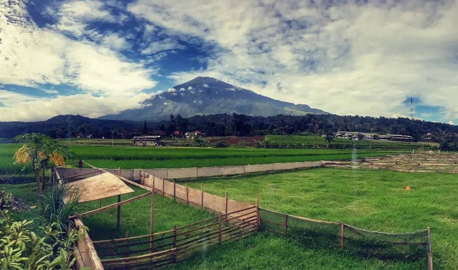 Liburan Tahun Baru di Kuningan Jawa Barat, Nikmati Pesona Alam dan Tradisi yang Memukau