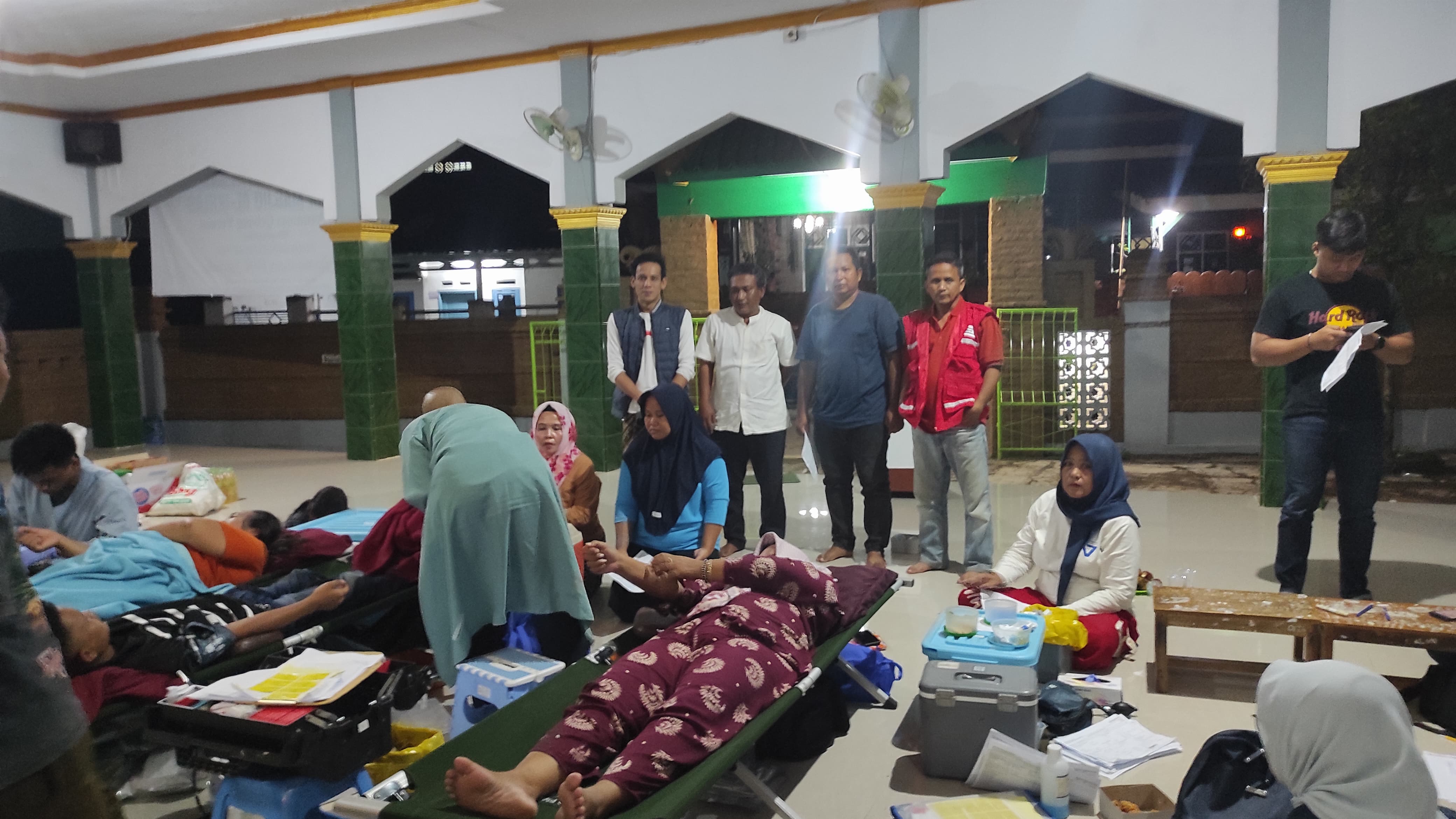 Digelar Malam Hari Saat Ramadan, Donor Darah Disambut Antusias Warga Gebang Kulon