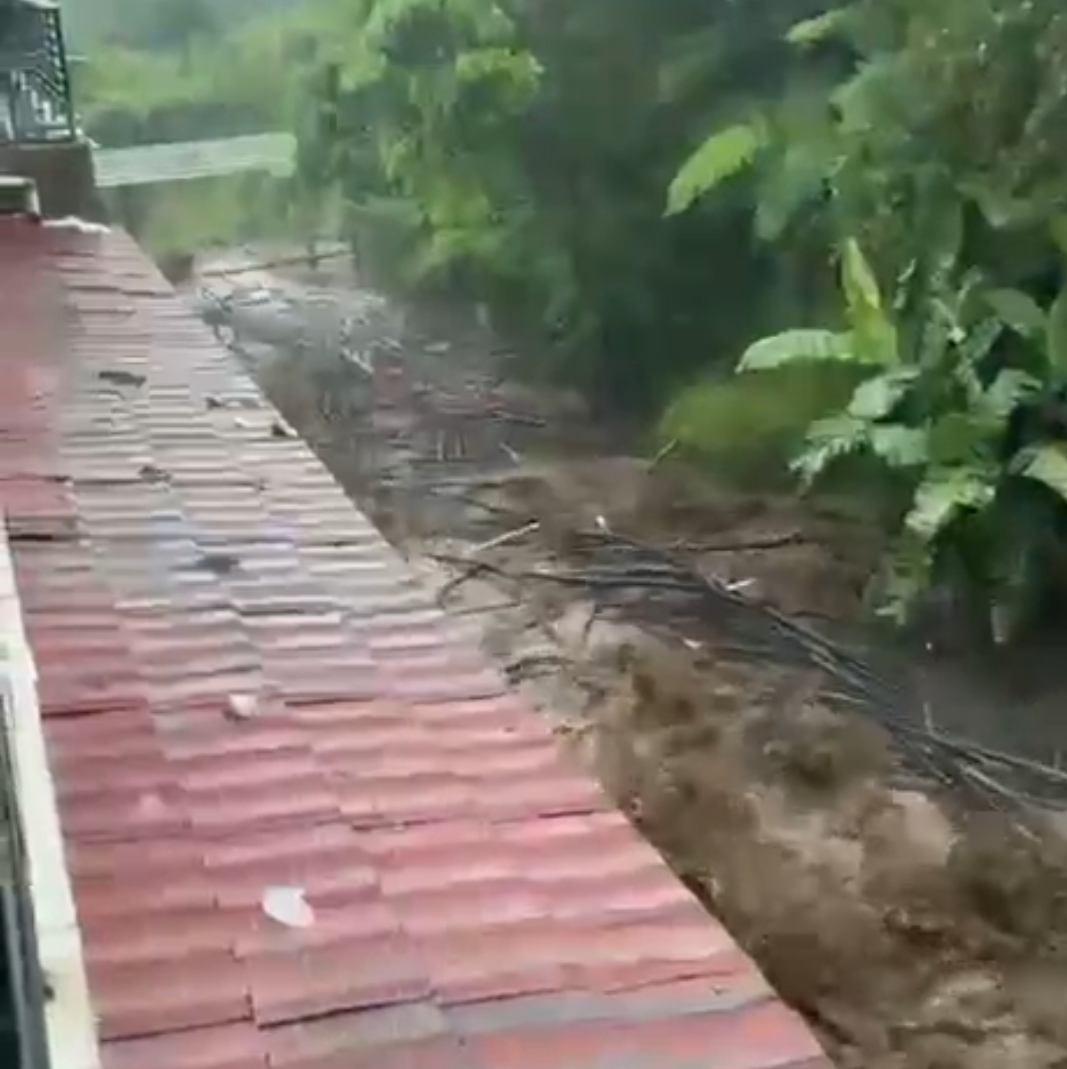 Hujan Deras Picu Banjir Bandang di Guci Tegal, Tidak Ada Korban Jiwa