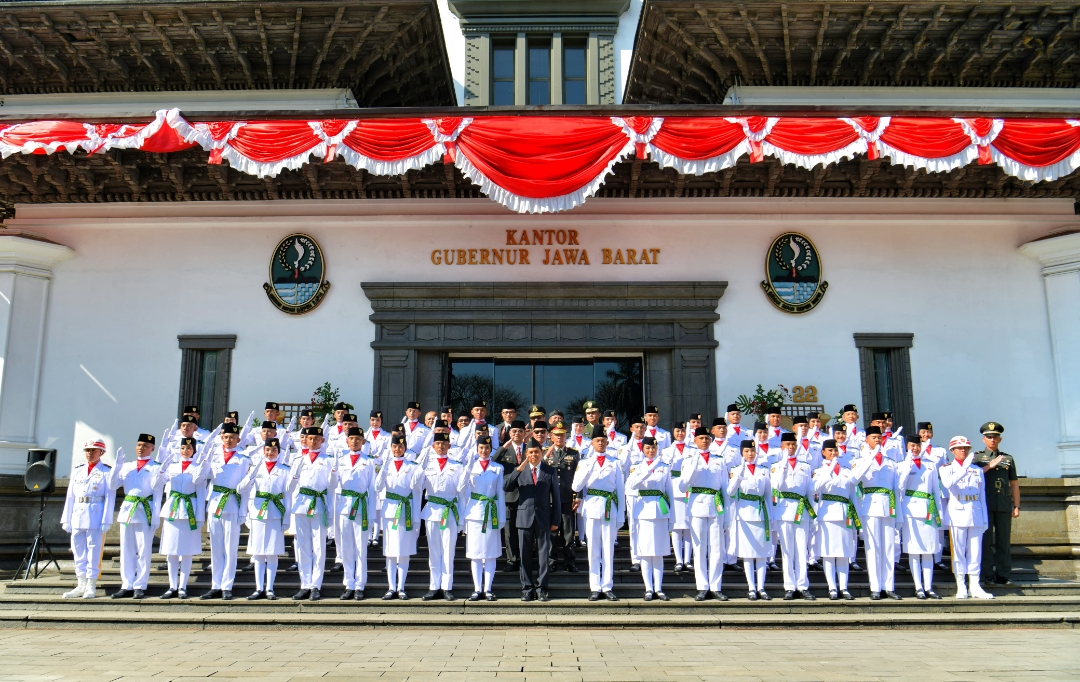 Kukuhkan Paskibraka Jabar, KDM Sampaikan Wejangan Ini