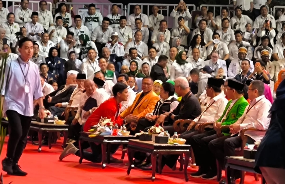Sebelum Dapat Nomor Urut 2, Cawapres Gibran Rakabuming Raka Sungkem ke Megawati
