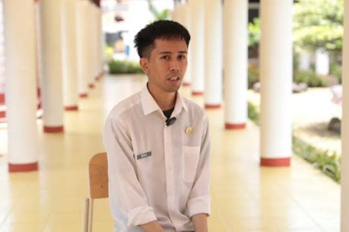 Guru Muda Ini Kembali dari Australia Demi Mengajar di Sekolah Rakyat