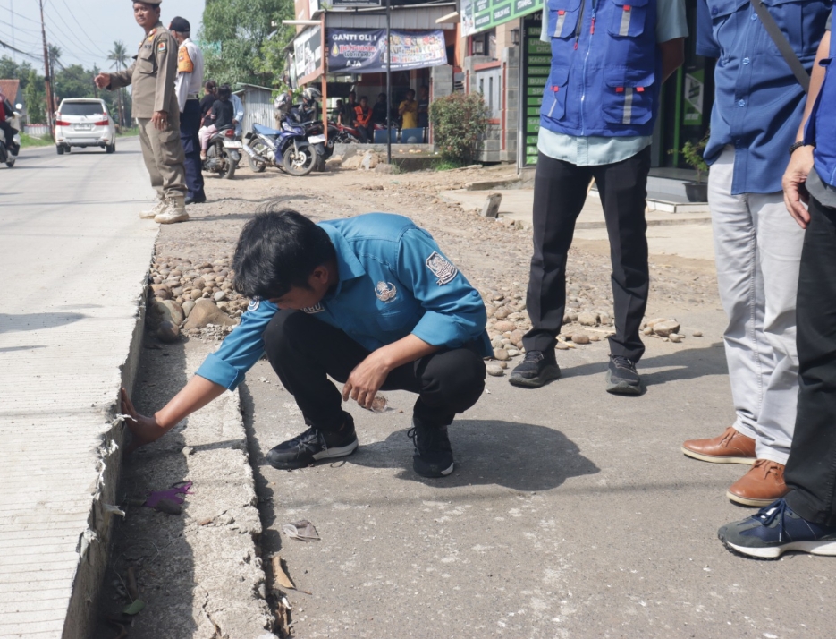 Pemkab Cirebon Gelar Safari Pembangunan, Infrastruktur Jalan Dikebut Jelang Tutup Tahun