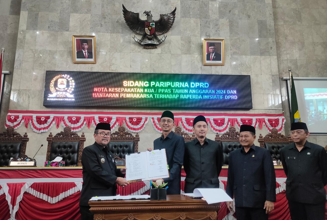 Bupati dan DPRD Kabupaten Cirebon Teken Persetujuan Bersama Tentang KUA/PPAS APBD 2024